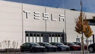 Инвесторы Tesla одобрили выплаты Маску в $878 млрд