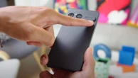 Компания Sony убрала из комплекта своего смартфона зарядный провод