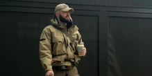 Збір на спину. Український військовий та музикант Давид Маскиса отримав серйозне осколкове поранення