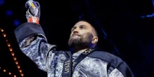 «Люди з кров’ю і під завалами»: іменитий боксер пояснив закордонному ЗМІ, чому Ломаченка не люблять в Україні