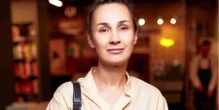«Залишення в небезпеці - це стаття». Співачка Саша Кольцова відреагувала на кричущий випадок недопуску дітей із собакою до укриття