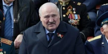 «Ще один крок і ми там». Лукашенко розкритикував білоруську молодь за дорогий одяг і згадав про Україну
