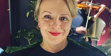 «Пригнічую. Я це відчуваю». Ірма Вітовська зізналася, чи є в неї друзі в акторській сфері та навіщо зараз здобуває освіту історикині
