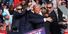 Стрілянина в Трампа: свідок заявив, що бачив, як стрілок переходив «з даху на дах»