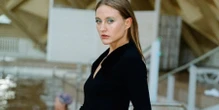 «Трохи перегнула». Співачка Єва Бушміна зізналася, чому живе у Франції, а її донька — в Україні