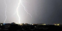 Сильні грози, град і шквали. На Львівщині та Рівненщині без світла понад 260 населених пунктів, сьогодні негода вдарить по семи областях