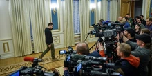 Постачання РФ артилерії з Китаю, підписання меморандуму зі США, російські наративи Віткоффа. Головне із пресконференції Зеленського