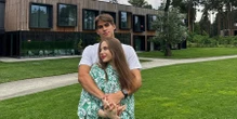 Вона сказала «Так». 21-річний футболіст Динамо зробив пропозицію своїй дівчині - фото