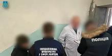 У Хмельницькій області лікар вимагав у хворого військового хабар, щоб його визнали непридатним до служби