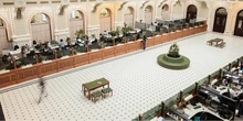 Після введення лімітів на грошові перекази їхній обсяг в Україні впав одразу на третину — НБУ