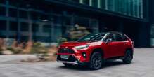 Toyota призупинила виробництво RAV4 на невизначений термін