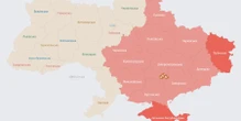 Росія масовано обстрілює Херсон, в багатьох областях оголосили тривогу через балістику — головне