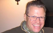 Johannesburg investment broker Mark Kretzschmar hands himself over to police