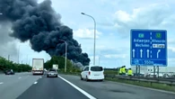 Czarne kłęby dymu przy lotnisku. Nagranie świadka pożaru pod Brukselą