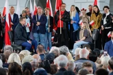 "Totalna mobilizacja" i kolejny speed dating. Sztab Trzaskowskiego odsłania karty