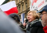 Barbara Nowak życzy Wam miłego dnia pokazując kwiatki
