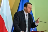"Muszą zrozumieć". Sikorski o negocjacjach z Rosją i demonstracji siły