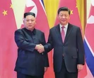 Chiny czule o Kimie. W "tradycyjnej przyjaźni" chodzi o interesy