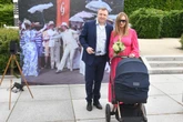 Jacek i Joanna Kurscy ochrzcili córkę. Sakramentu udzielił metropolita częstochowski abp Wacław Depo