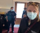 Policjanci przyszli do kościoła, bo łamano obostrzenia. Polski pastor ich wyrzucił