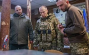 Syrski pojawił się na froncie. "Natychmiast podjąłem decyzję"