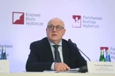 Staną na końcu kolejki. PKW nie poczeka na spóźnialskich
