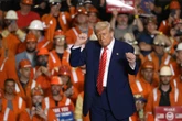 Szokujące słowa Trumpa o Bidenie. "Nie współczujcie mu"