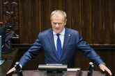 Tusk zaatakował PiS. "Nie rozumiem śmiechu, śmiejecie się z tych 10 mln ludzi"