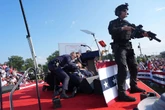 Po zamachu na Trumpa czeka nas jeszcze brutalniejsza kampania pełna teorii spiskowych [OPINIA]