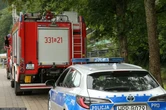 Runęła część opustoszałej kamienicy w Łodzi. Na miejscu ratownicy