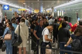 "Druzgocące skutki" obostrzeń. Chaos w podróżowaniu będzie trwał miesiącami