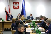 "Lex Kaczyński" w Sejmie. Posłowie dyskutują o nowej ustawie covidowej na Komisji Zdrowia
