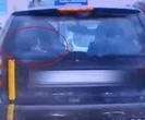 Policja zatrzymała smarta. Nie uwierzysz jak przewoził dzieci w aucie