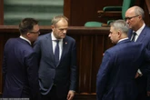 Półmetek w cieniu sporów. Koalicja "świętuje" osobno