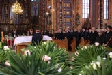 Zablokowane ulice, setki osób przed kościołem. Tak żegnają Łukasza Litewkę