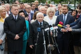 PiS dalej kusi Konfederację i PSL. "Rząd pojednania"
