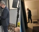 Groźny incydent w bloku. Adam Niedzielski z ochroną. "Bezmyślna agresja"