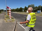 Niemcy zaskoczeni: "to jest wasza policja?" Mieszkaniec Polic pilnuje granicy, zamieszanie przez napis