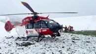 Spadł ze stromego zbocza. Ranny turysta utknął w górach na całą noc
