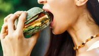 Europosłowie chcą zakazu używania nazw „burger” i „stek” dla produktów wege