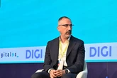 Digi reactiva su salida a bolsa en España y se garantiza 100 millones de los dueños de Mayoral