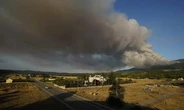 Las llamas obligan a evacuar dos pueblos de Castropodame (León) y a solicitar la ayuda de la UME