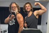 El cambio físico de Russell Crowe del que todo el mundo habla: así es su hijo Tenny, del que presume en redes