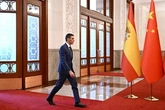 Pedro Sánchez, peón útil de China