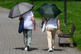 El calor activa el aviso amarillo en cuatro comunidades por máximas de hasta 38 grados