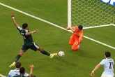Uruguay no pasa del empate contra Arabia Saudí y echa una mano a España
