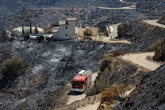 Alcaldes de la zona afectada destacan que la gestión del fuego se hizo "desde el corazón" y piden "más presupuesto para prevención"