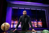 Manu Sánchez, presentador de El Perro Andaluz: "La única persona que me da miedo es mi oncóloga, los haters no"