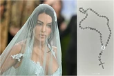 Georgina Rodríguez, en la MET Gala: un rosario de siete millones de euros y tributo a Fátima