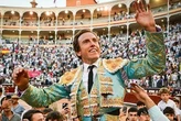 Román se encuentra con el Papa y habla con Dios en Las Ventas
